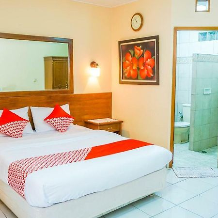 Oyo 1488 Hotel Cemara Asri Lembang Zewnętrze zdjęcie