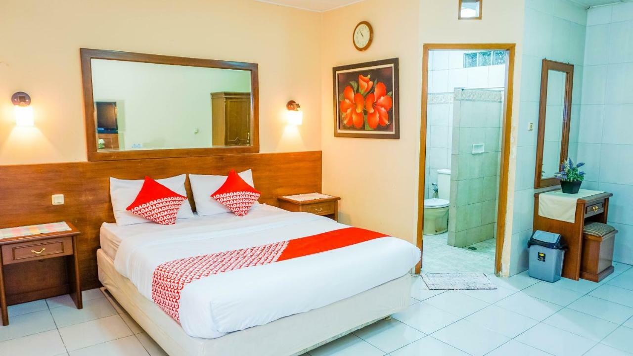 Oyo 1488 Hotel Cemara Asri Lembang Zewnętrze zdjęcie