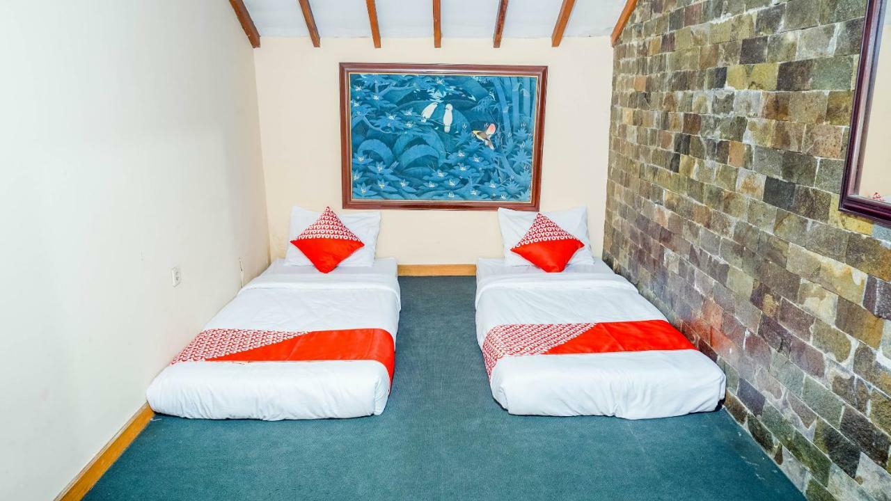 Oyo 1488 Hotel Cemara Asri Lembang Zewnętrze zdjęcie