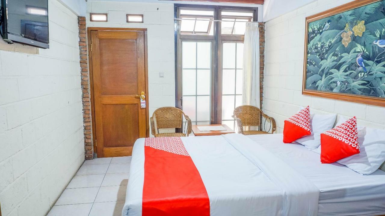 Oyo 1488 Hotel Cemara Asri Lembang Zewnętrze zdjęcie
